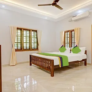 Itsy Palm Grove By D2v 3* Kochi